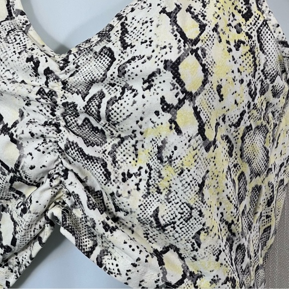 Forever 21 Snake Print Stretch Cropped Tank Top Size S - Picture 5 of 10